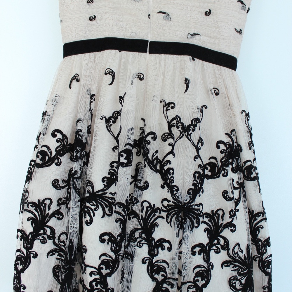 Adrianna Papell brocade strapless formal dress - Picture 6 of 8