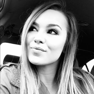 Meet your Posher, Denai