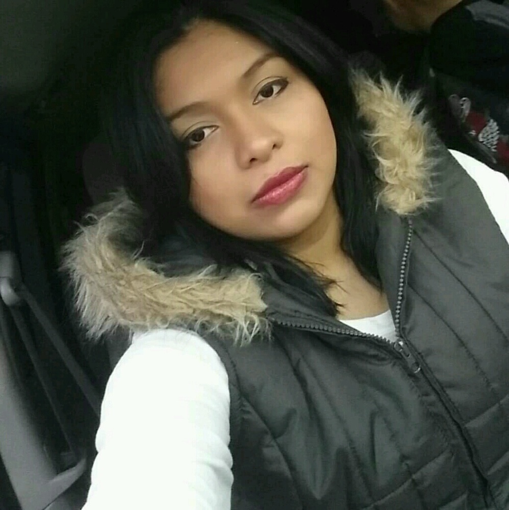 Meet your Posher, Keila