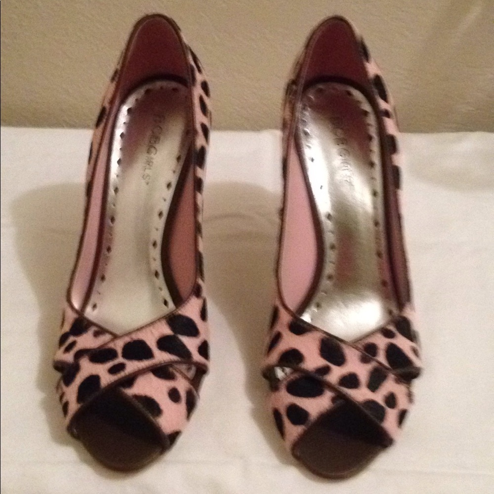 BCBGirls lite pink/blood spotted w/brown open toe