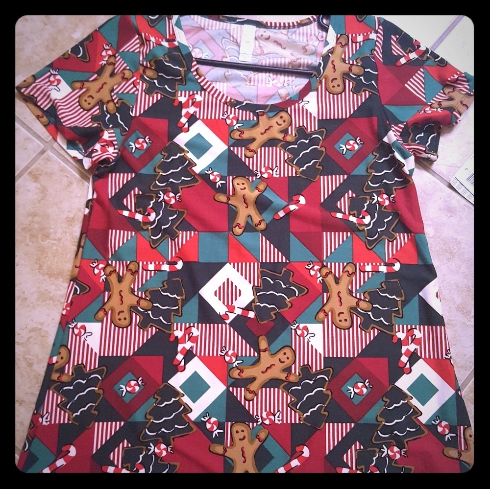 Lularoe christmas classic tee with gingerbread men