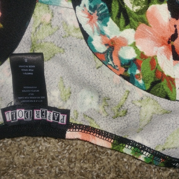 Paperdoll cute floral dress - Picture 2 of 3