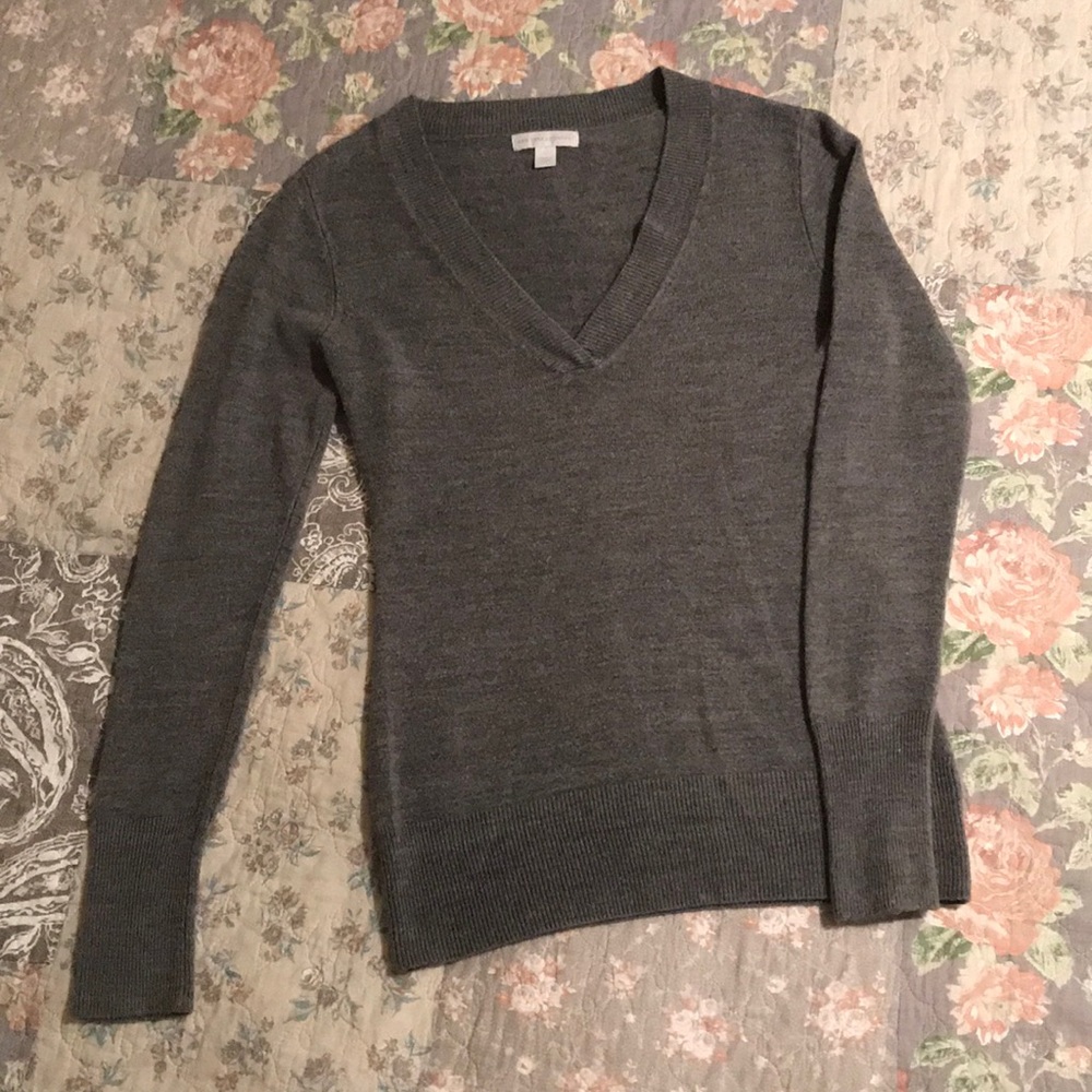Heather gray v neck sweater