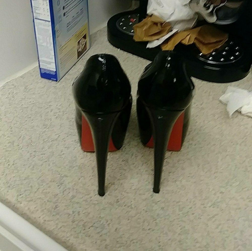 Loui boutins size 8 pumps