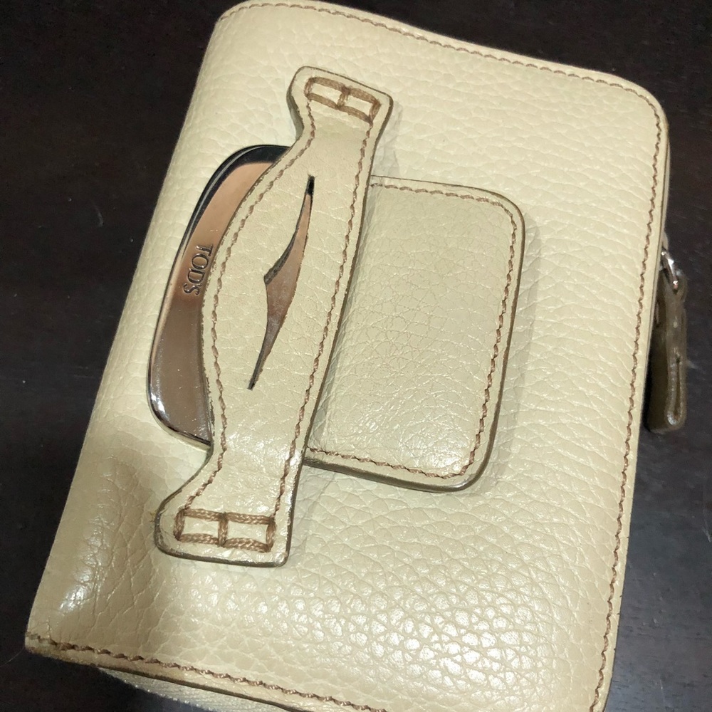 Tod’s wallet