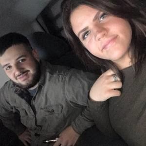 Meet your Posher, Joelle