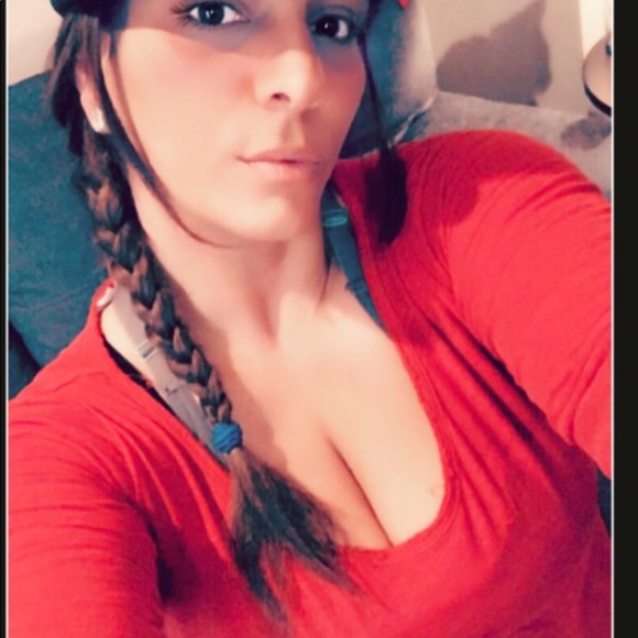 Meet your Posher, Desiree - Picture 4 of 7