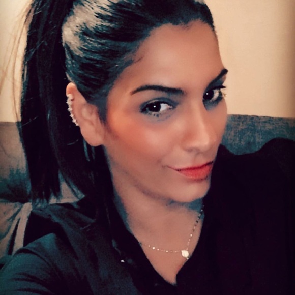 Meet your Posher, Desiree - Picture 7 of 7