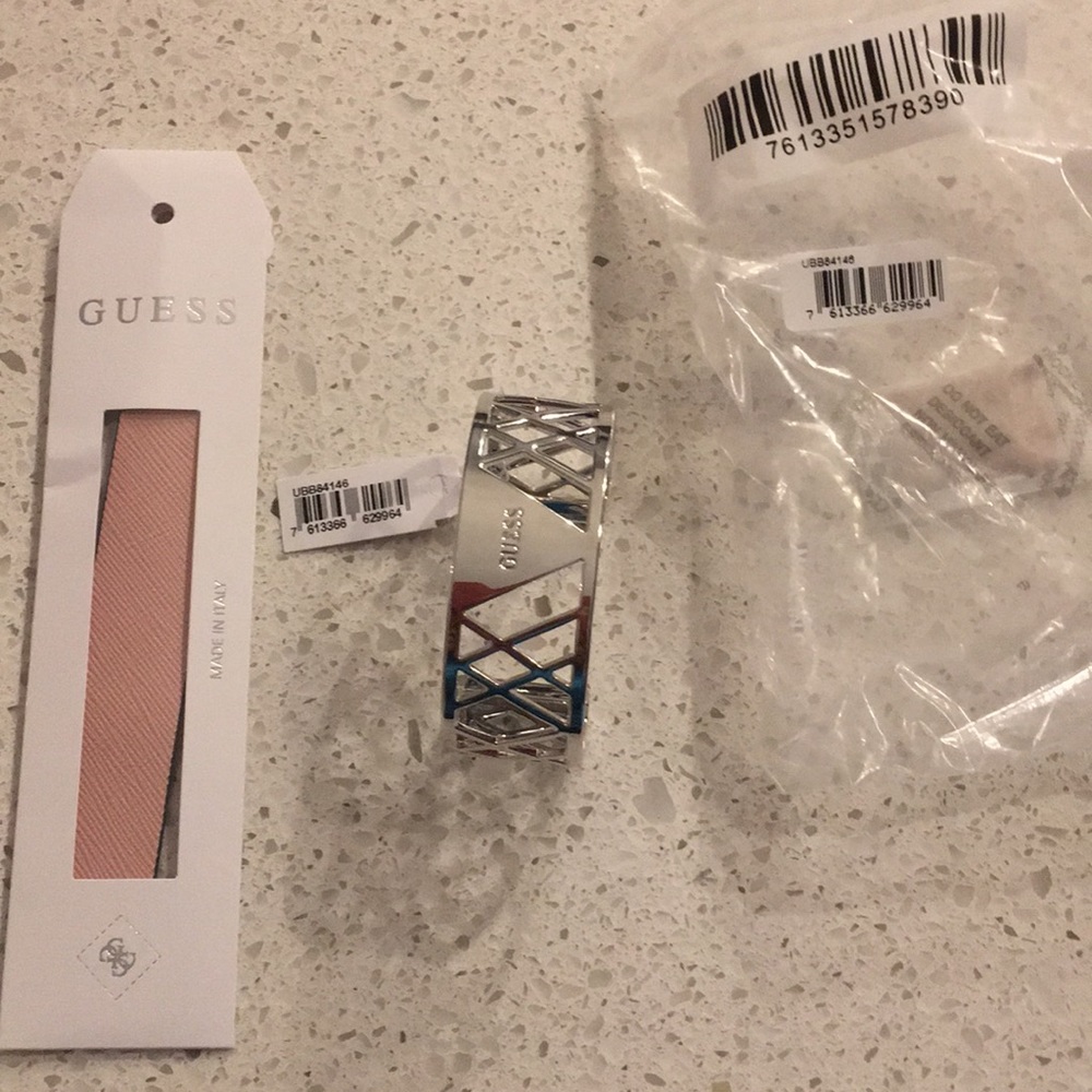 GUESS- NWT- Silver Cuff Bracelet w/ Leather Change