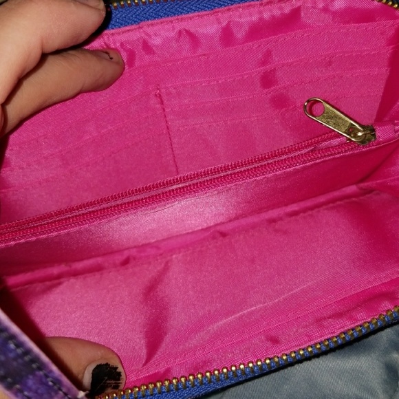 Wallets - Picture 4 of 4