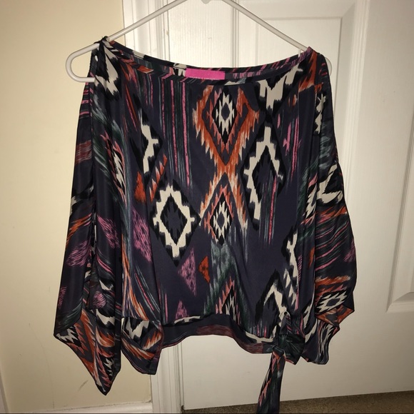 Flowing Blouse - Picture 2 of 5