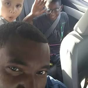 Meet your Posher, Larae