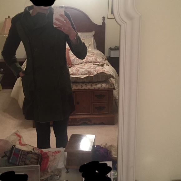 Hei Hei Coat - Picture 3 of 4