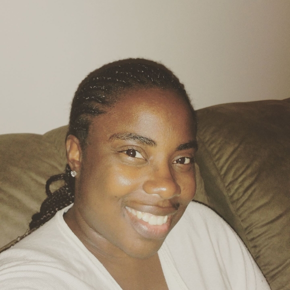 Meet your Posher, Deborah - Picture 1 of 1