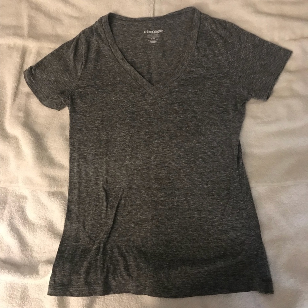 Old Navy Classic vintage grey vneck T-shirt