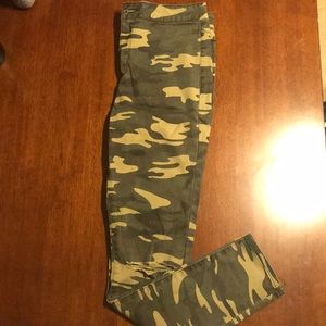 Forever 21 CAMO print