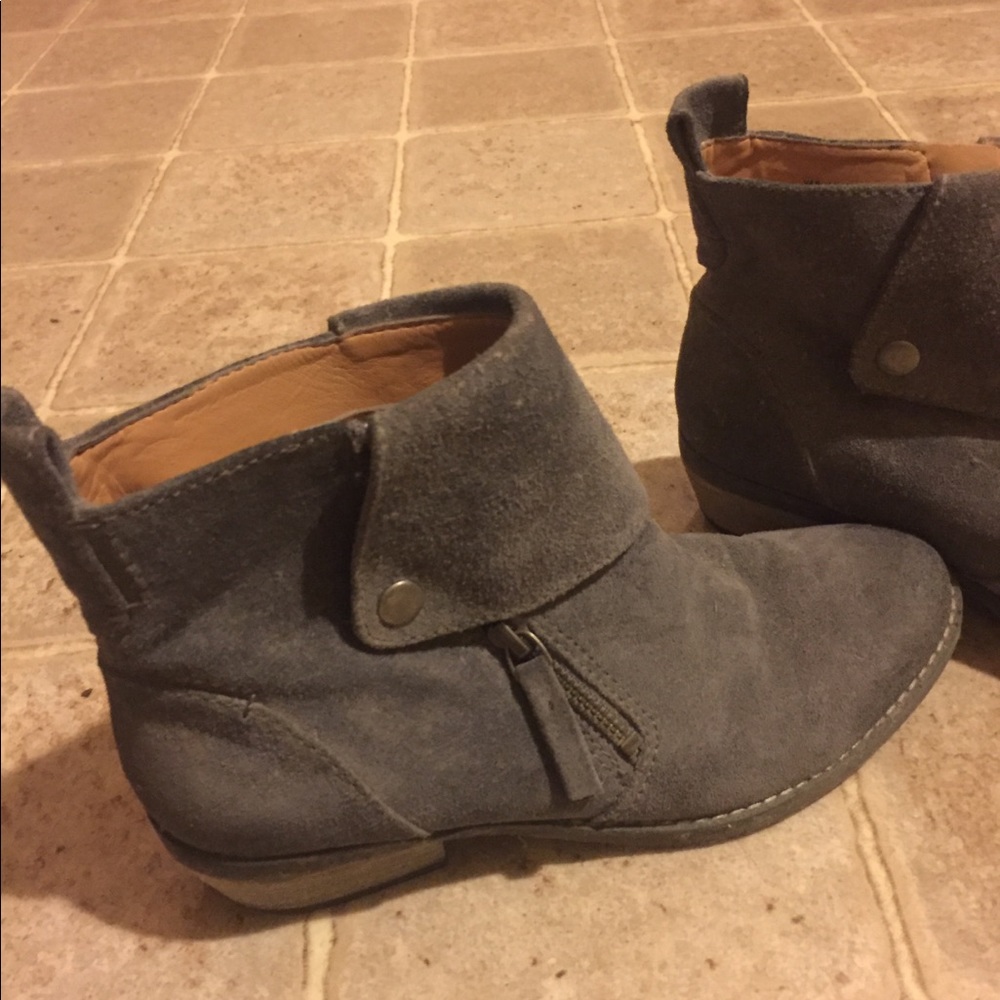 Grey suede Booties