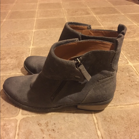Grey suede Booties - Picture 3 of 5