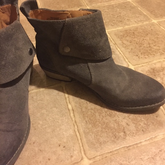 Grey suede Booties - Picture 5 of 5