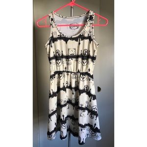 Disney Tangled Print Dress Size M