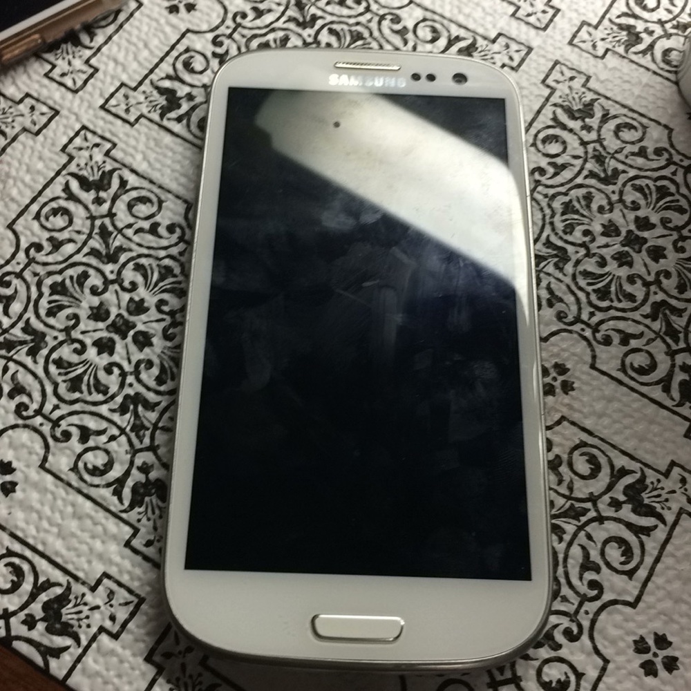 Samsung Galaxy S3 Phone