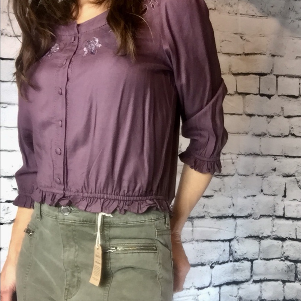 $$SOLD$$Urban outfitters kimchi Blue crop top M - Picture 5 of 8