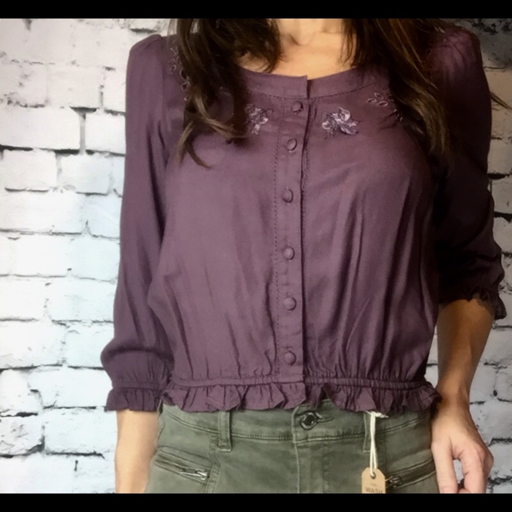 $$SOLD$$Urban outfitters kimchi Blue crop top M - Picture 2 of 8