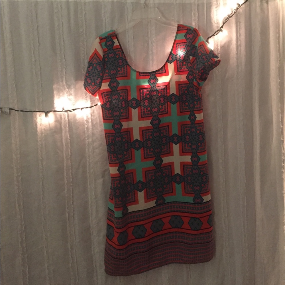 Beautiful dress!!