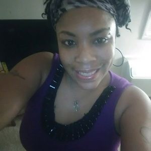 Meet your Posher, Rochelle