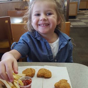 Meet your Posher, Kayla