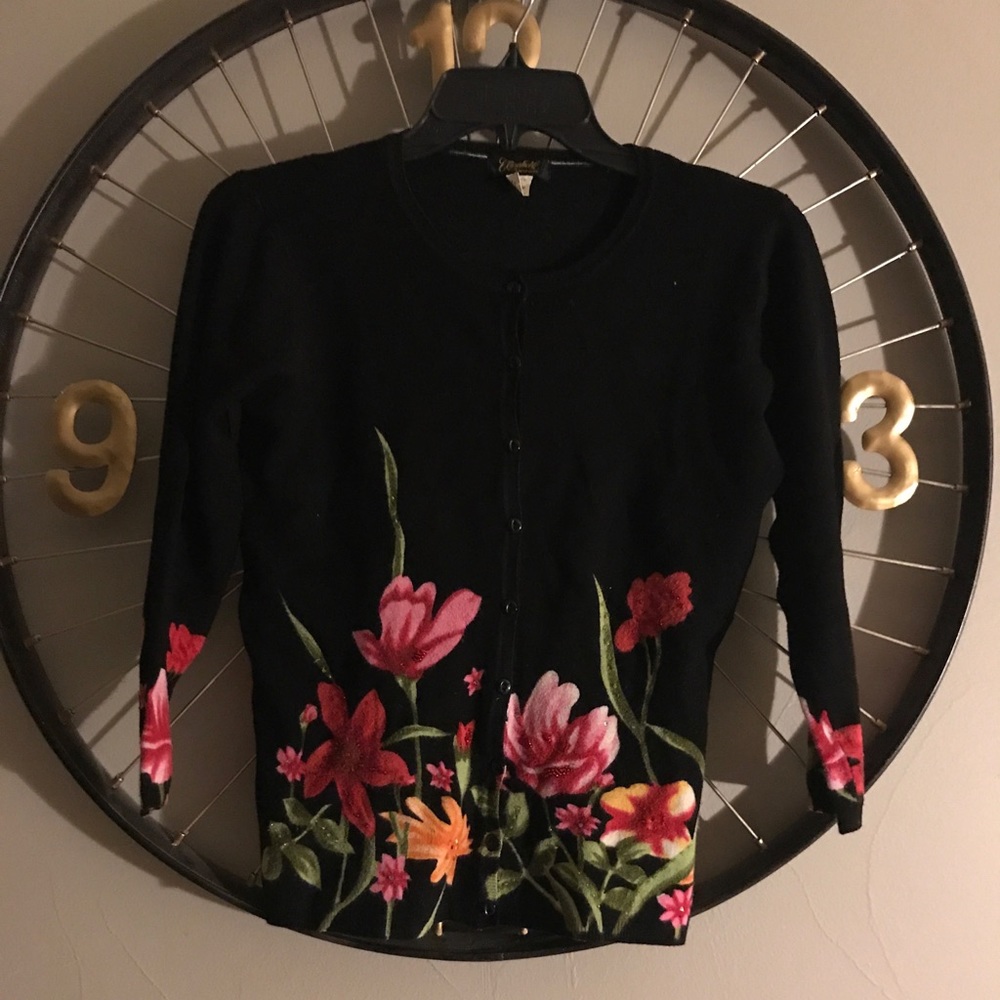 Cardigan sweater