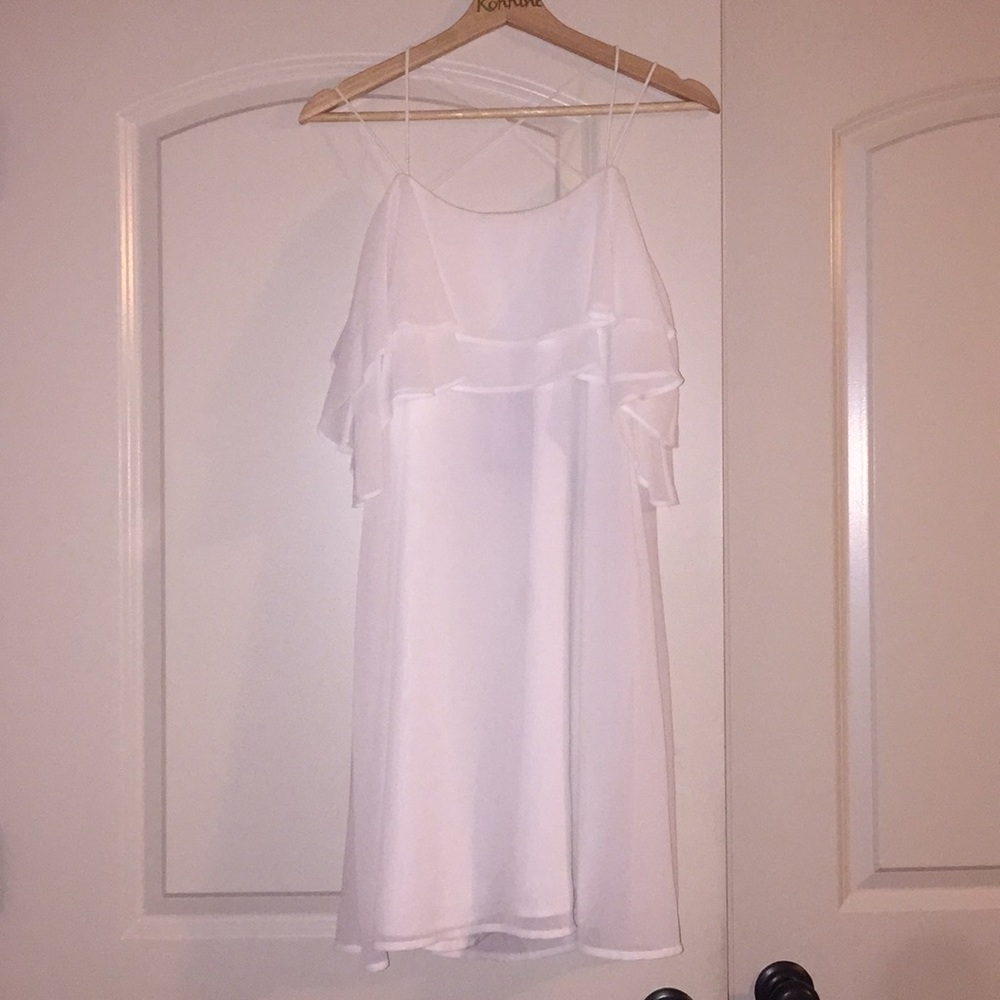 Short white dress