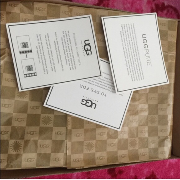 Ugg Cambridge boots - Picture 2 of 3