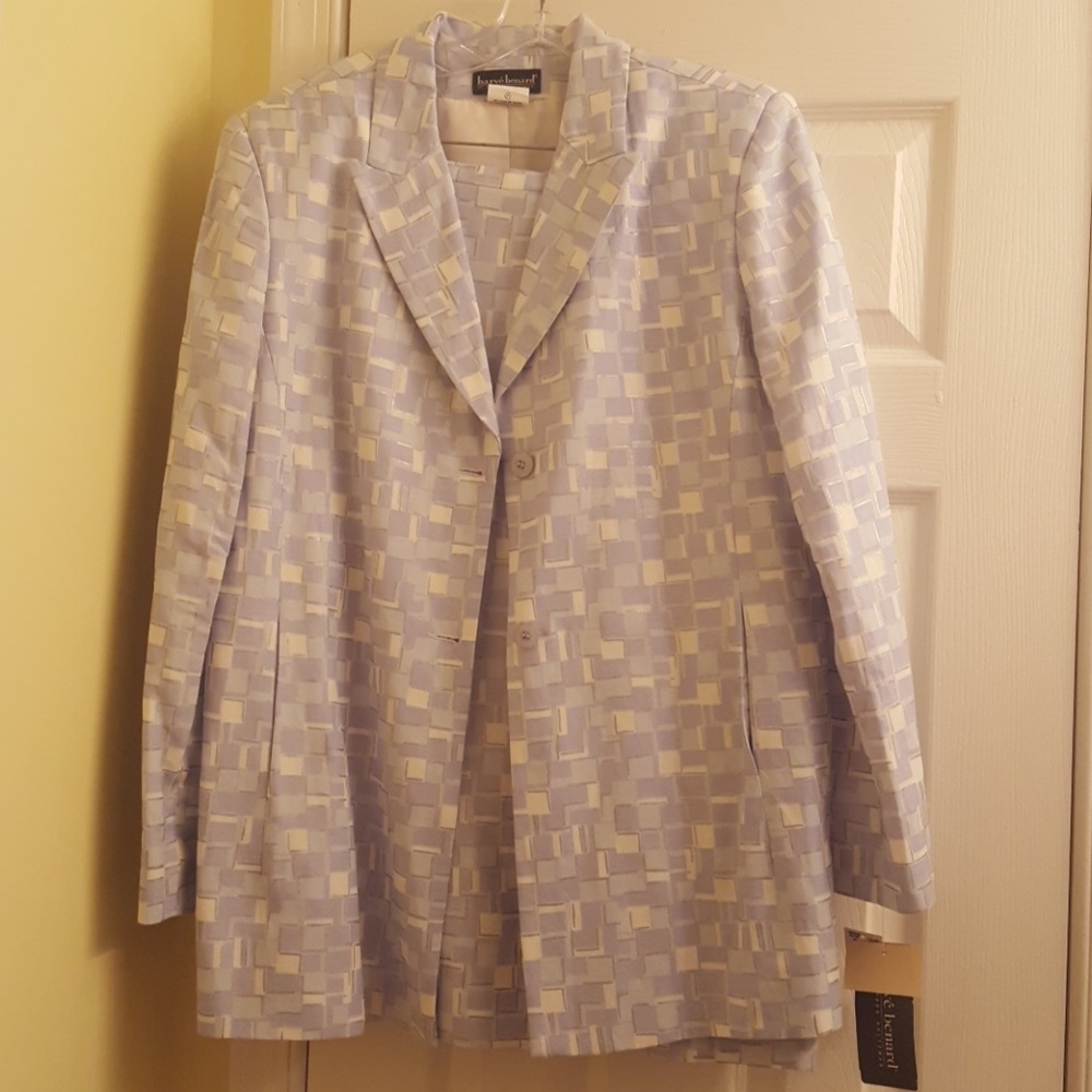 Harve Bernard 2 piece suit