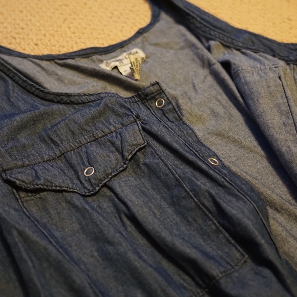 Indigo Rein Jean Romper Size Large - Picture 4 of 8