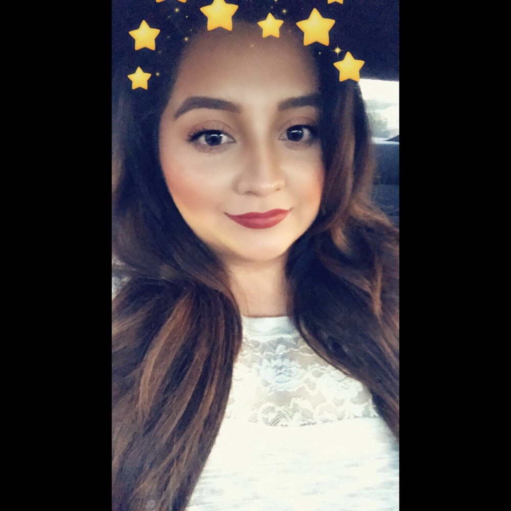 Meet your Posher, Kenia