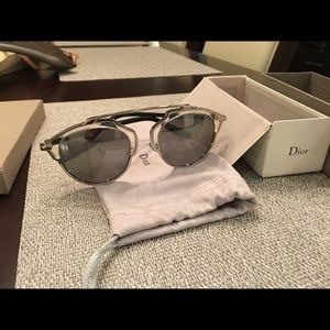 Dior so real