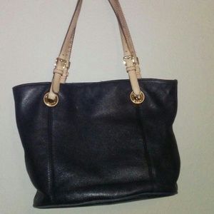 Authentic Michael Kors Bedford purse