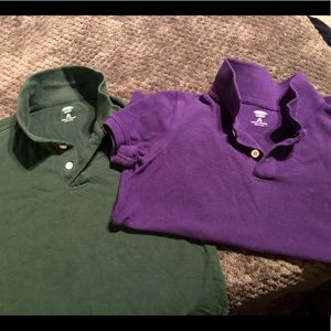 2 short sleeved collared shirts