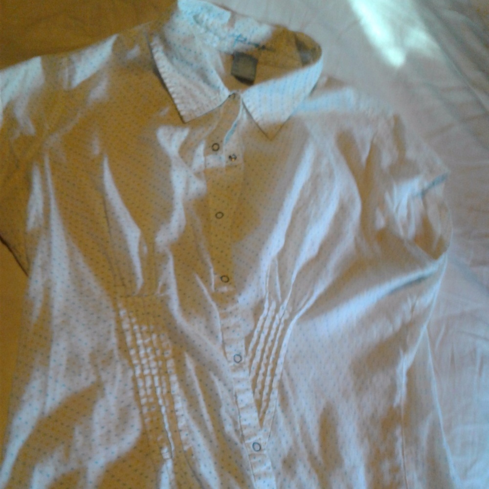 Roxy snap up shirt, light fabric.
