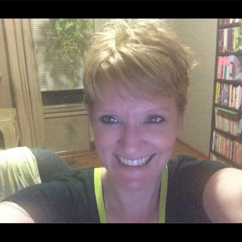 Meet your Posher, Becky