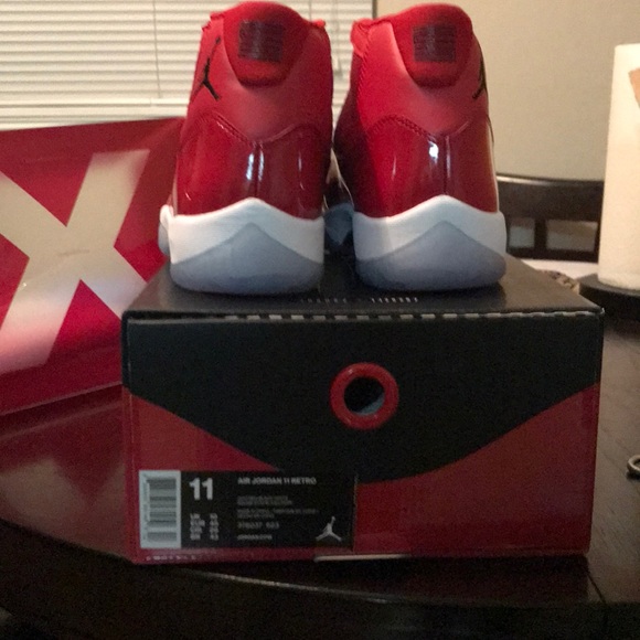 Air Jordan XI “Win Like 96” - Picture 4 of 6