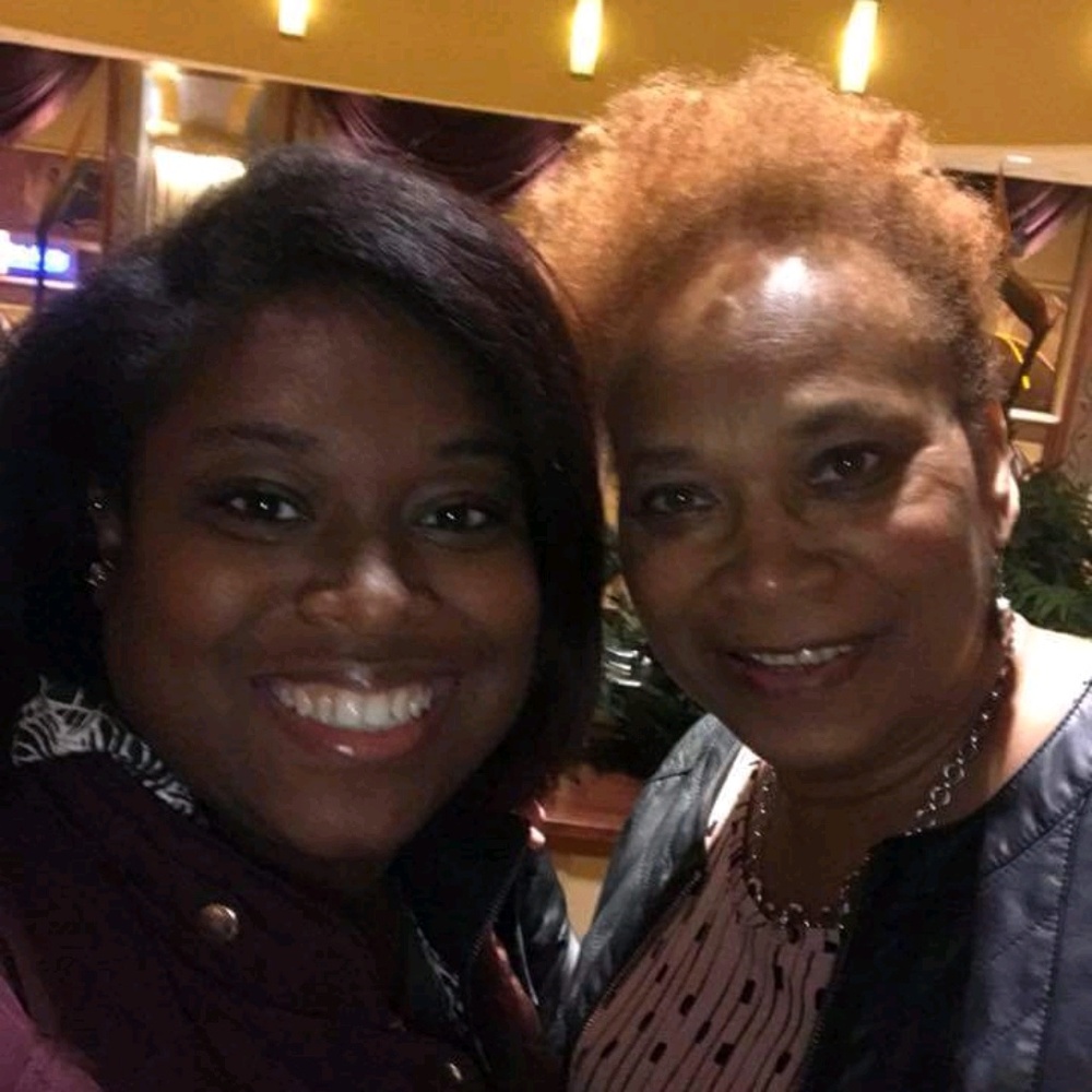 Meet your Posher, Valerie