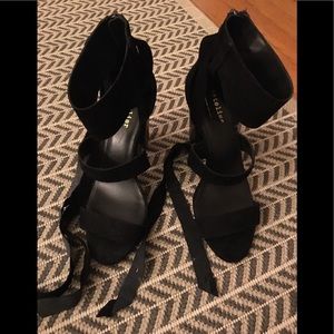 Nicole Miller Black Suede Lace Up 8.5 Heels