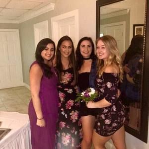 Meet your Posher, Skylar