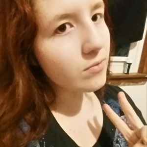 Meet your Posher, Desiree