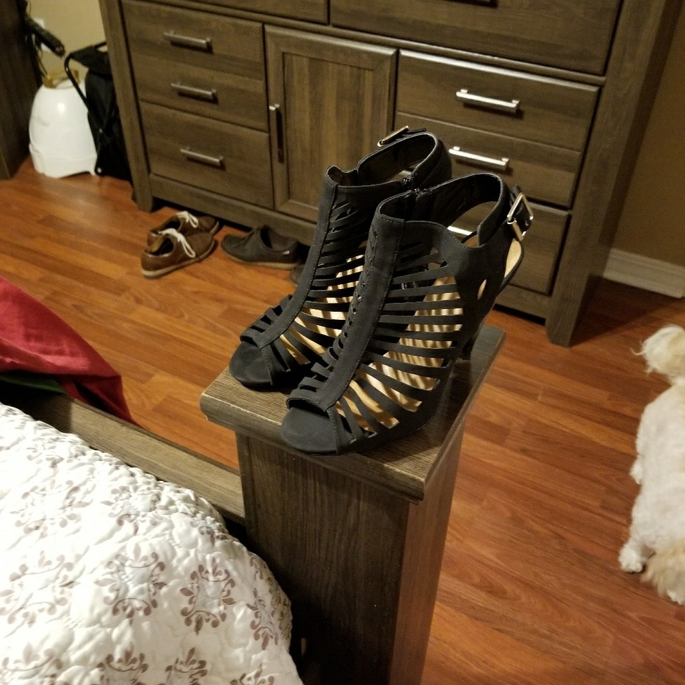 Sandal