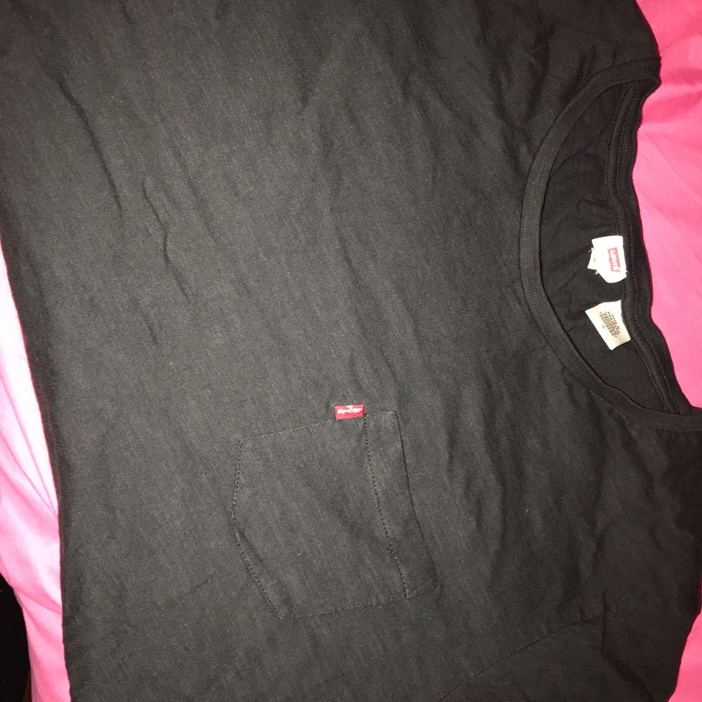 Short Sleeve Levi’s Pocket Tee