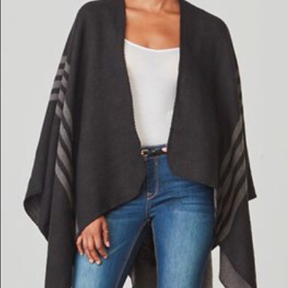 BB Dakota Reversible Poncho / Ruana - Picture 1 of 5