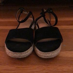 UO Platform Sandal